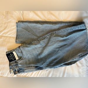 Abercrombie Curve Love